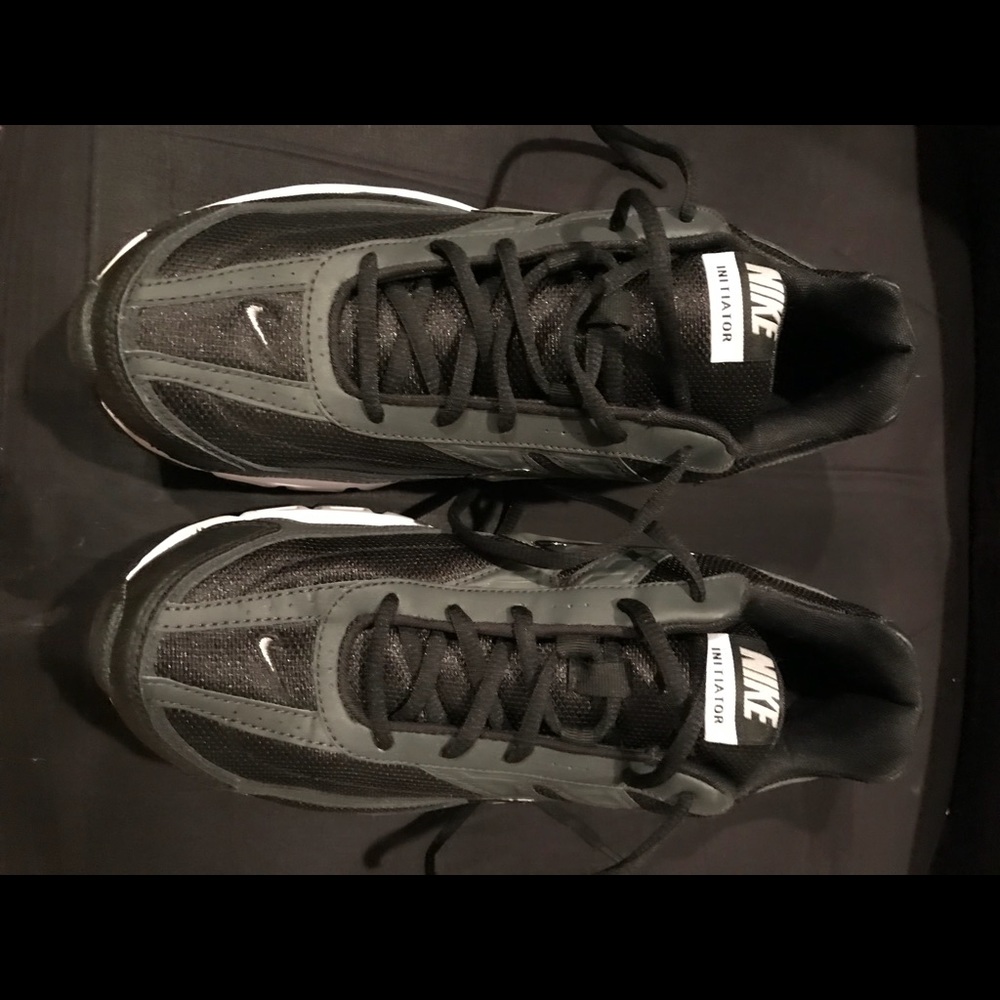 Men’s Nike Initiator sneakers